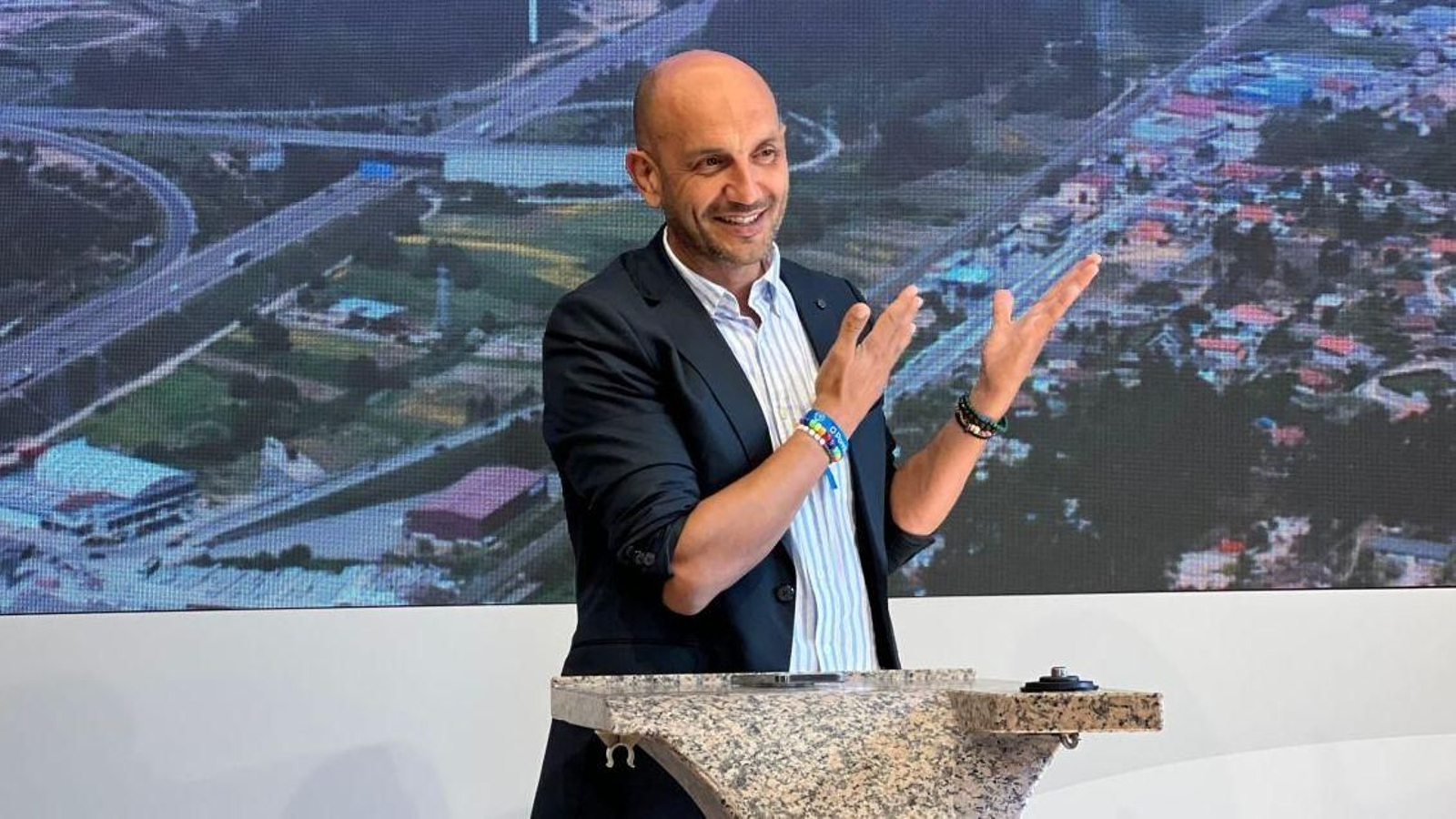 El alcalde de O Porriño, Alejandro Lorenzo, celebra y aplaude que el Concello acceda, por primera vez en su historia, a Fondos Europeos.