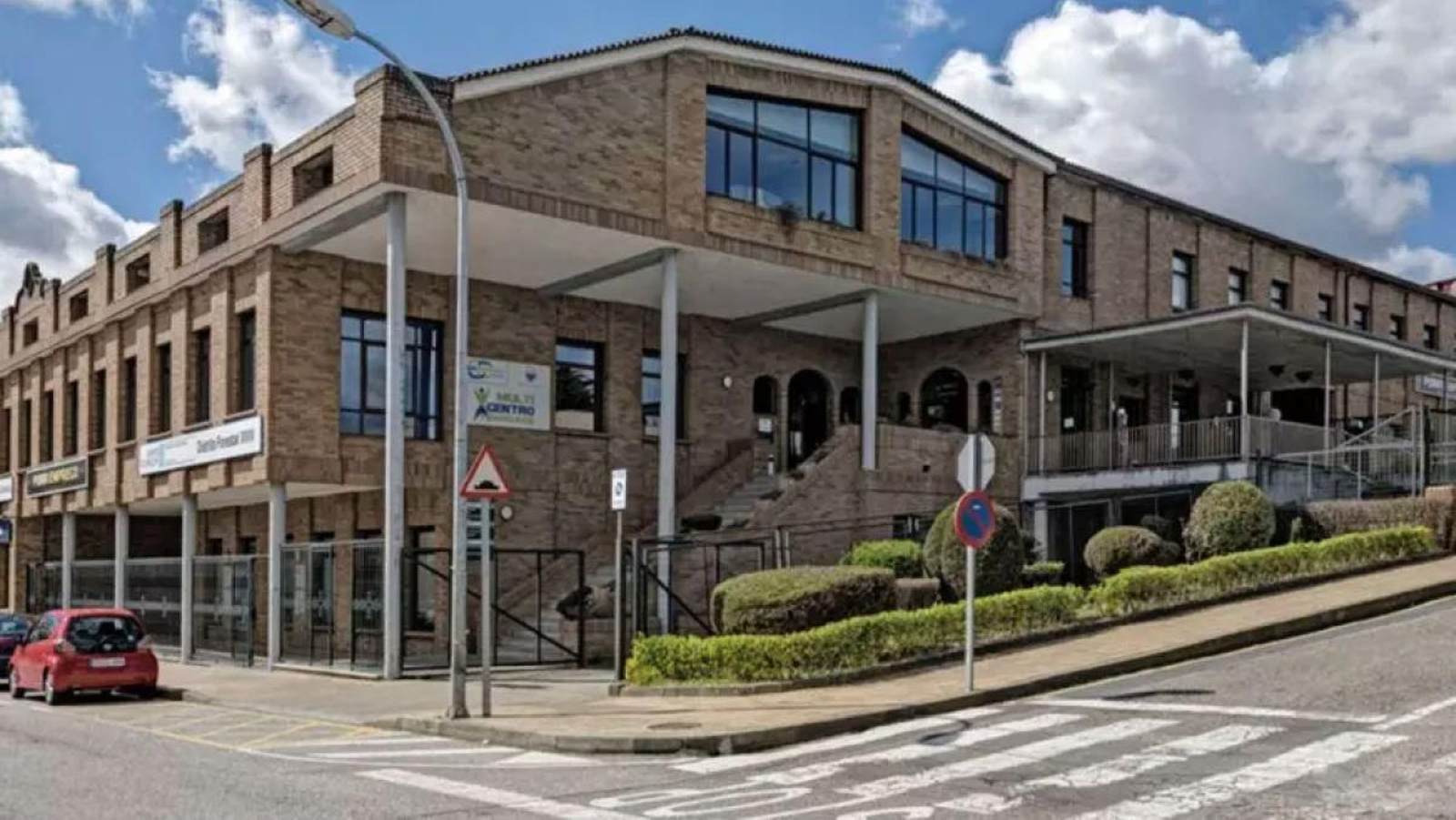 Multiusos de Torneiros, sede del Aula UNED en  O Porriño.