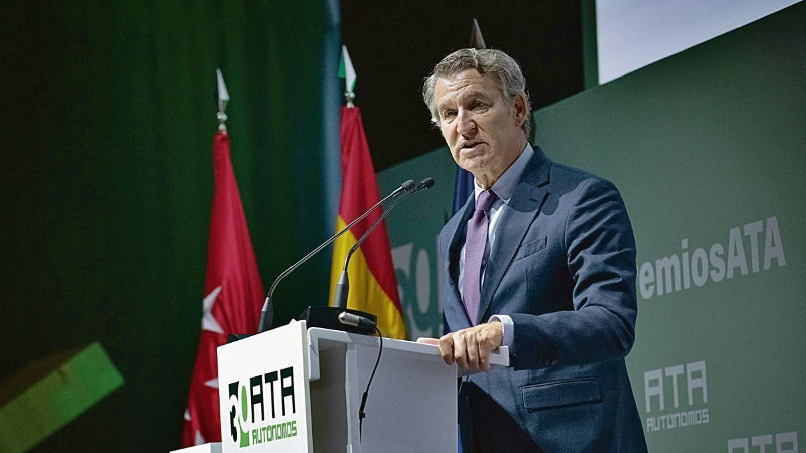 El presidente del PP, Alberto Núñez Feijóo, en la gala de los XXIV Premios Autónomo del Año.